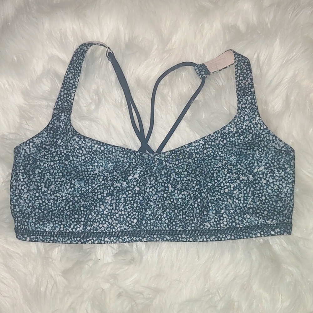Lululemon sport bra top...suited for 32/34 B,C,D cup